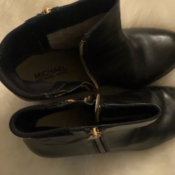 Wedge Ankle boots black leather MK great condition! Like new Gold hardware. - Picture 4 of 6